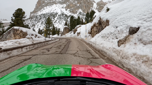 Pordoijoch Passo Pordoi Passtraßen in den Dolomiten 